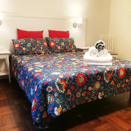 Alojamento de Acomodação e Pequeno-almoço Sleep & Fly